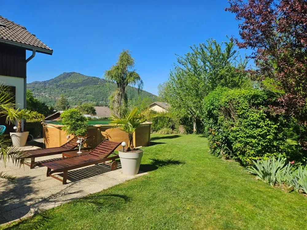 Giardino - Charming House with Pool in Marcellaz