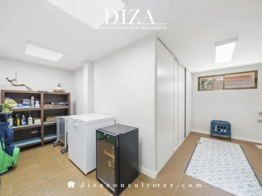 Pesuköök - Villa with Pool and Gym in Madrid
