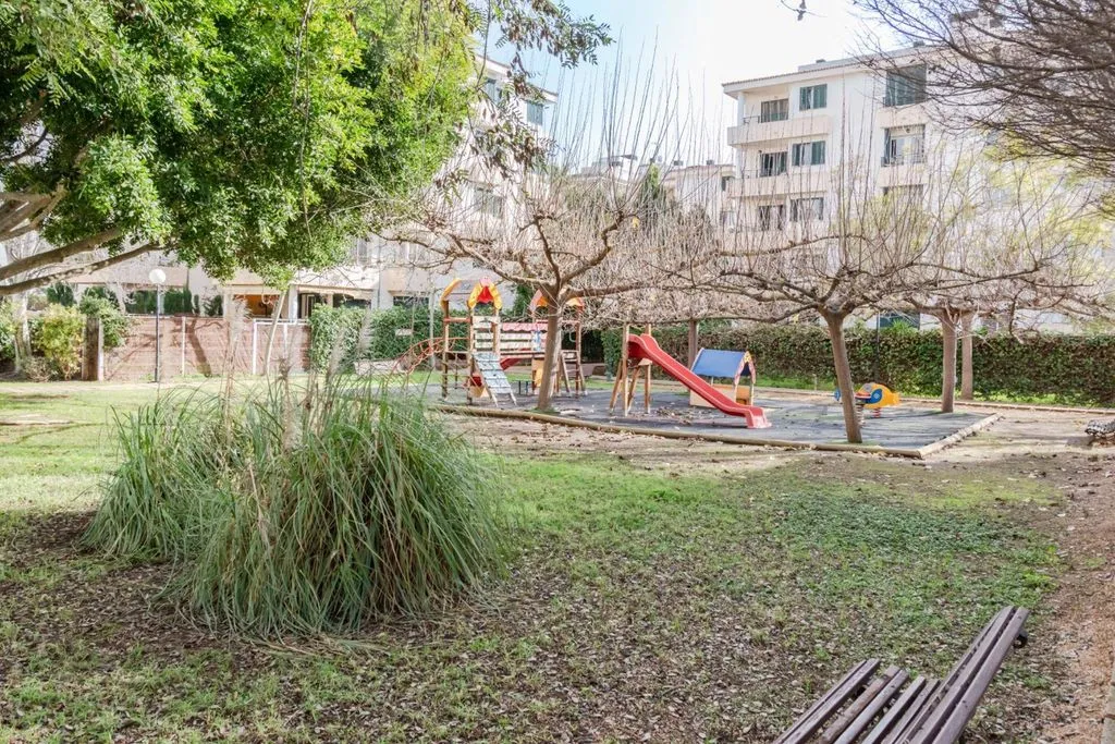 Jardin - Luxury Flat with Private Pool in Les Maravelles, Palma