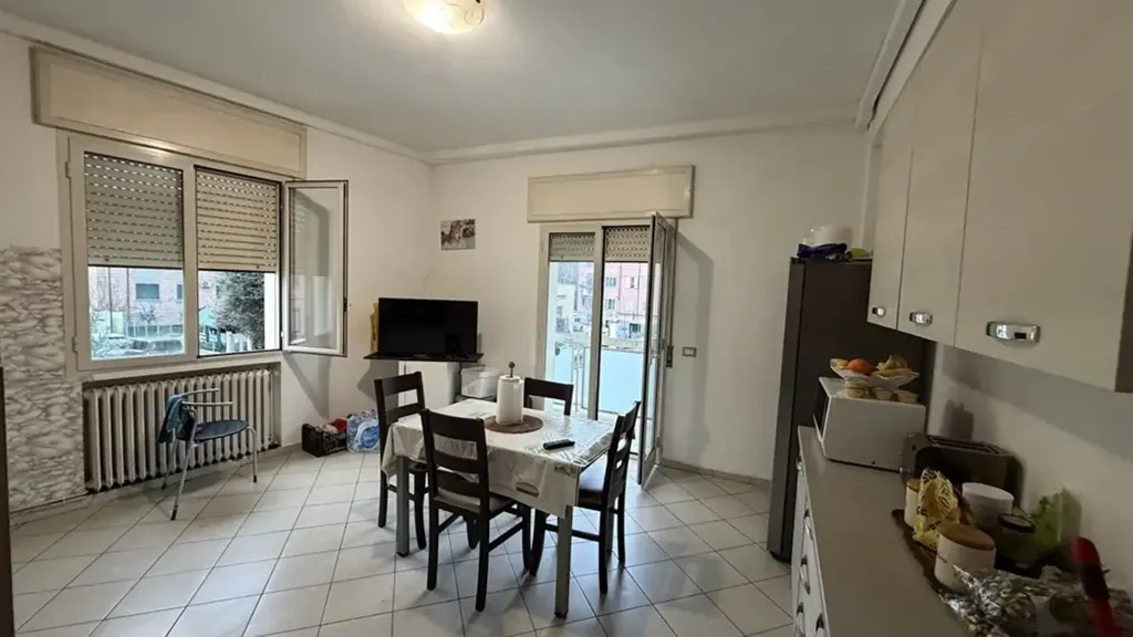 Salle à manger - Apartment with Garden Access in Ravenna