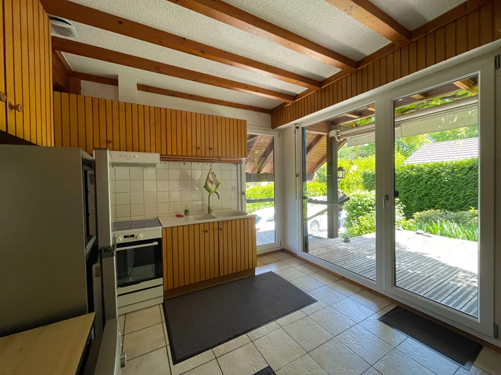 Cuisine - Maison T6 avec Sous-Sol Complet dans le Jardin à Besançon Bregille