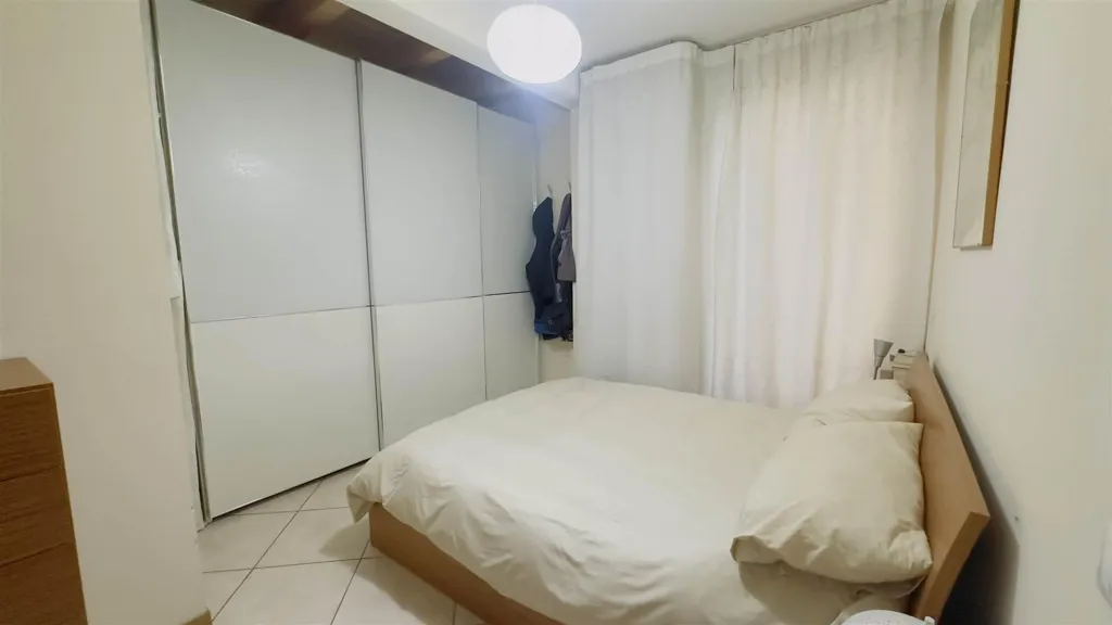 Bedrooms - Rustic Apartment with Balcony in Florence
