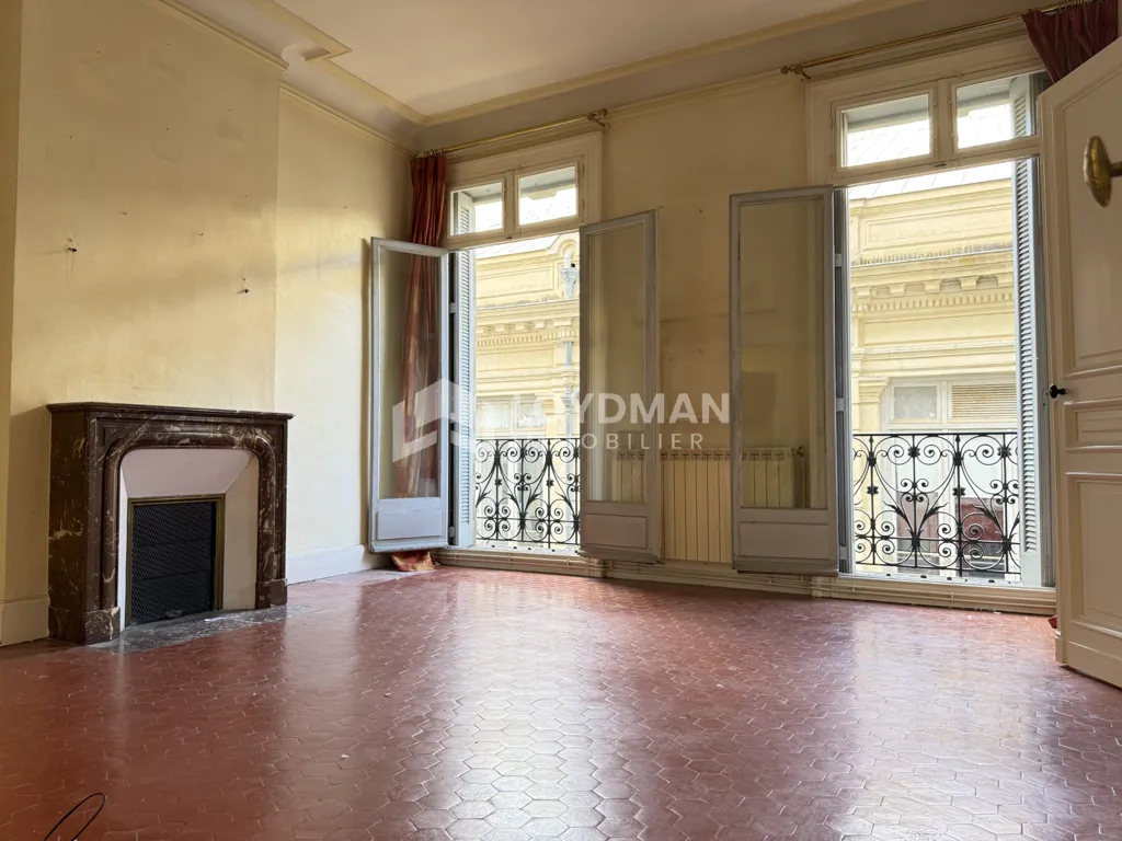 Séjour - Appartement Haussmannien avec Balcon près de la Comédie à Montpellier