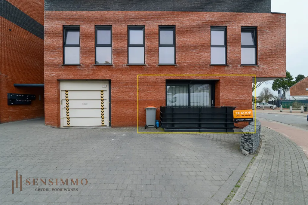 Extérieur - Appartement Moderne avec Terrasse à Maasmechelen