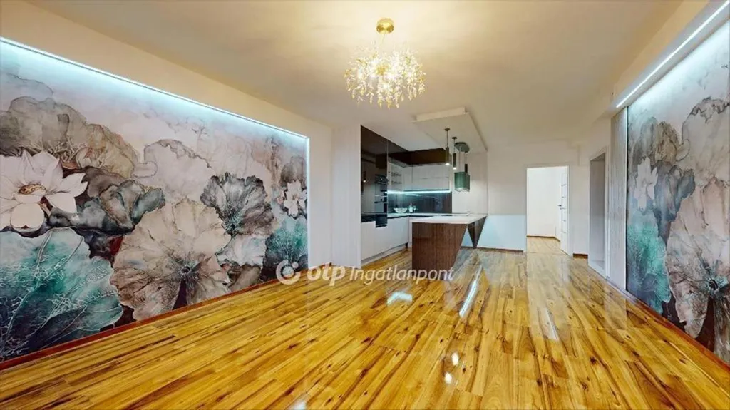 Ingresso - Modernised Apartment with Balcony in Miskolc Centre