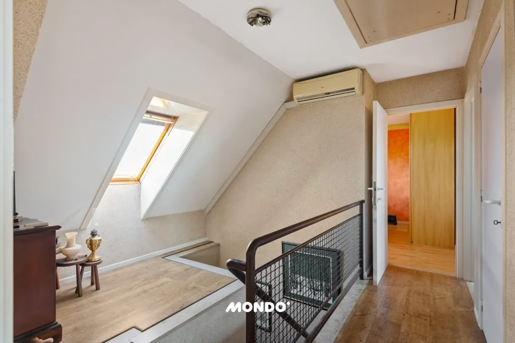 Pièces - Appartement Duplex avec Balcon au Cœur de Willebroek