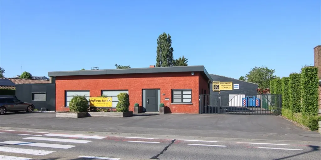 Välivaade - Ground Floor House with Warehouse in Gullegem