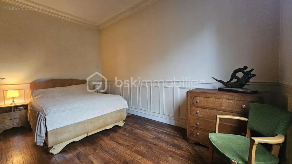 Chambres - Appartement de Caractère au Cœur de la Ville