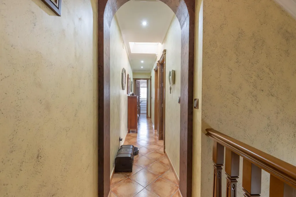 hallway_entrance