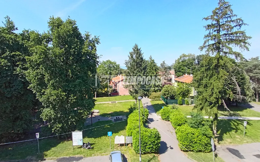 Vue aérienne - Spacious 3-Bedroom Apartment in Cesate
