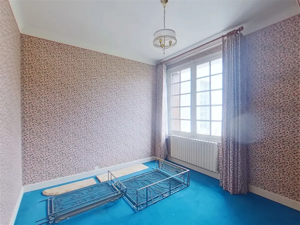 Chambres - Maison des Années 60 avec Vue Panoramique à Montmorillon