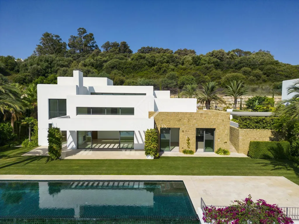 Piscina - Luxury Villa with Pool in Estepona