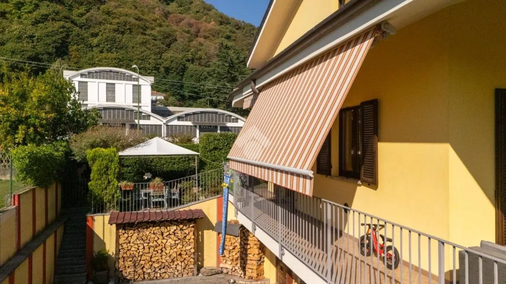 Terrasse - Terraced Villa with Garden in Revello