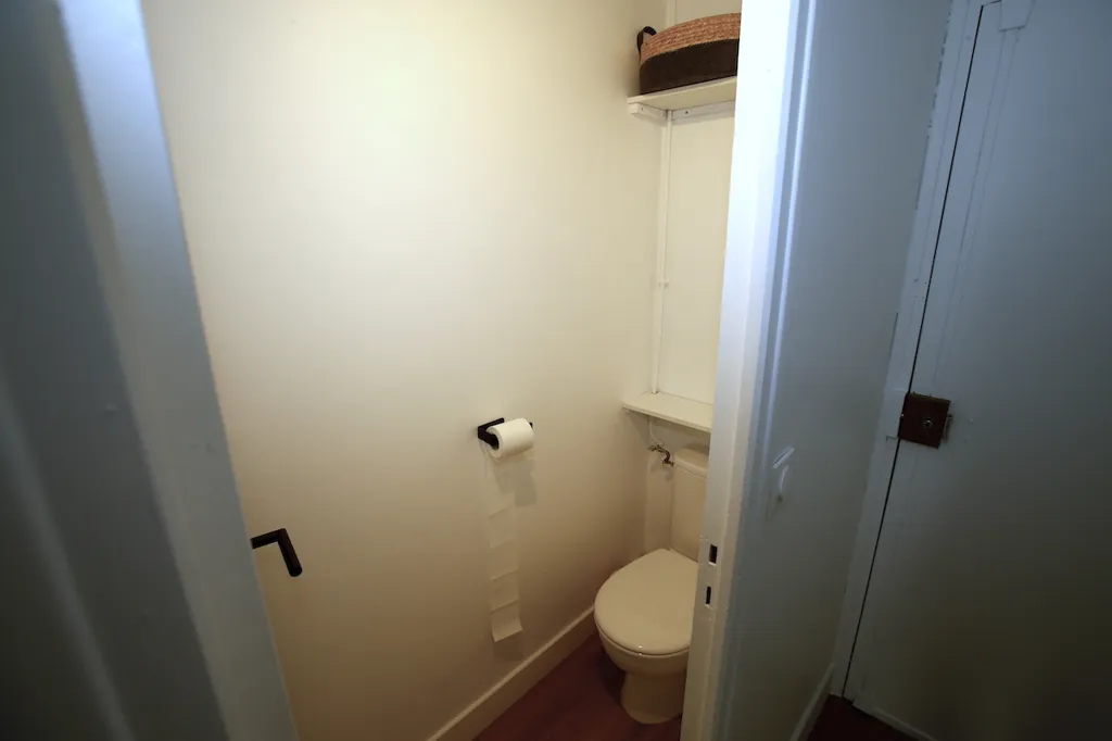Vannitoad - Furnished Flat with Balcony in Old Nanterre