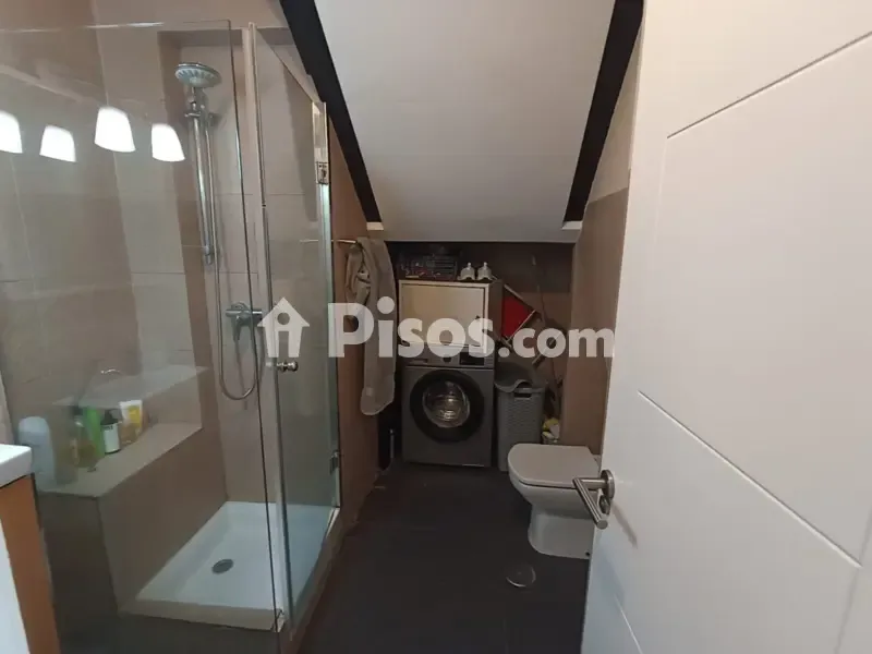 Vannitoad - Reformed Duplex with West View in Malasaña