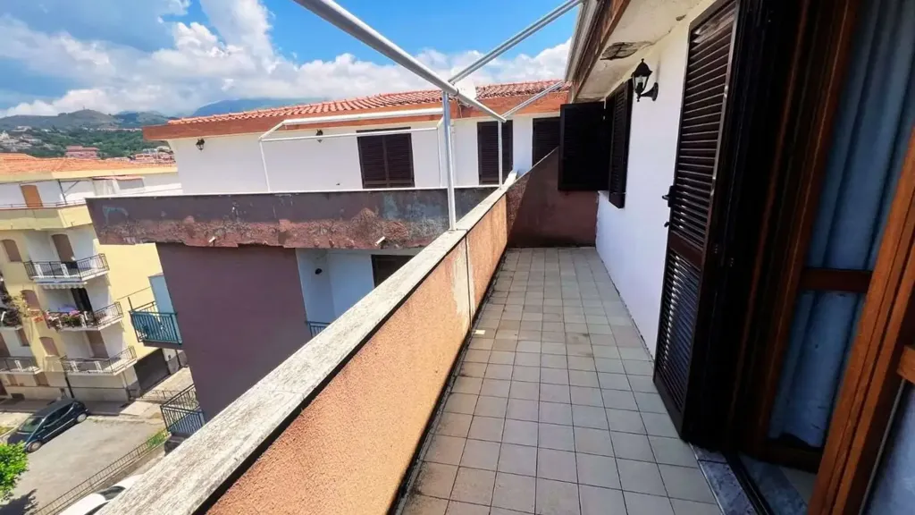 Balcon - Apartment with Balconies in Scalea