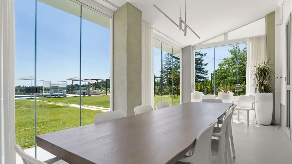 Salle à manger - Contemporary Villa with Pool in Imola