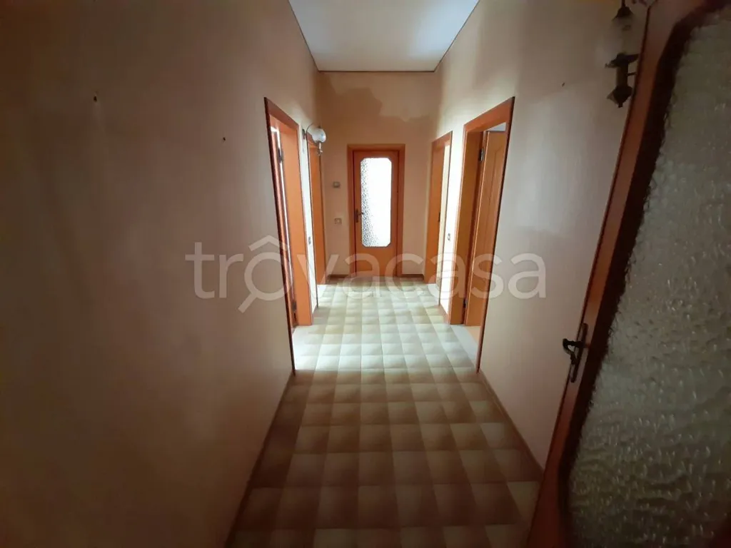 hallway_entrance