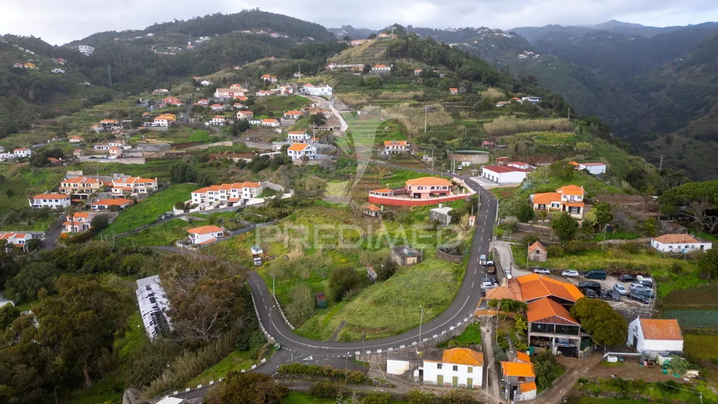 Construction Plot with Sea View in Caniço