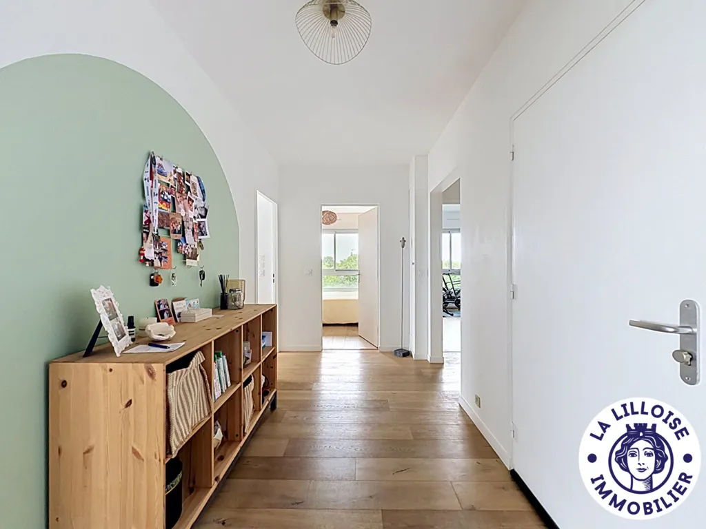 Hallway - Luxury Flat with Panoramic View in Lambersart