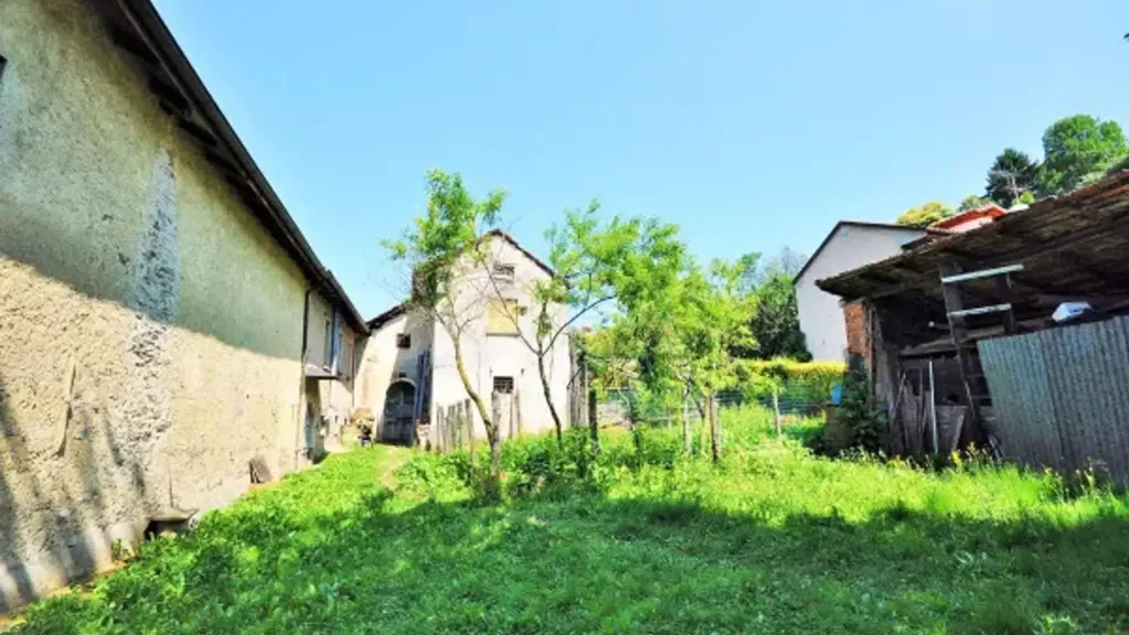 Aed - Historic Terraced House with Garden in Pettenasco