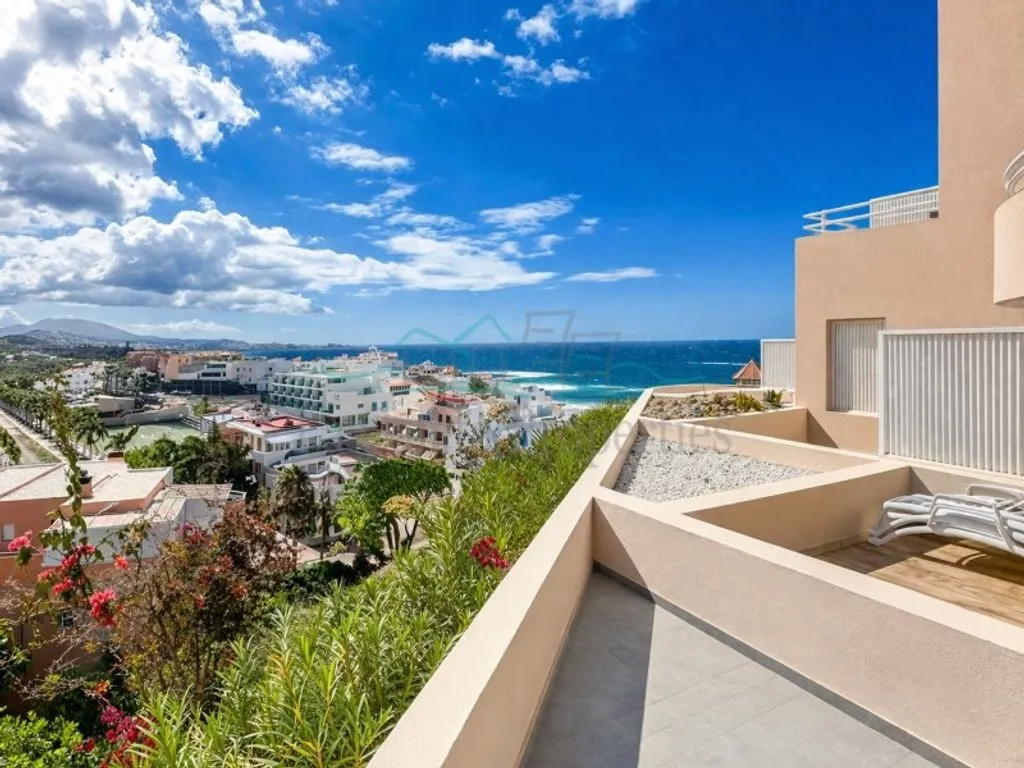 Balcon - Luxury Apartment with Ocean View in La Caleta