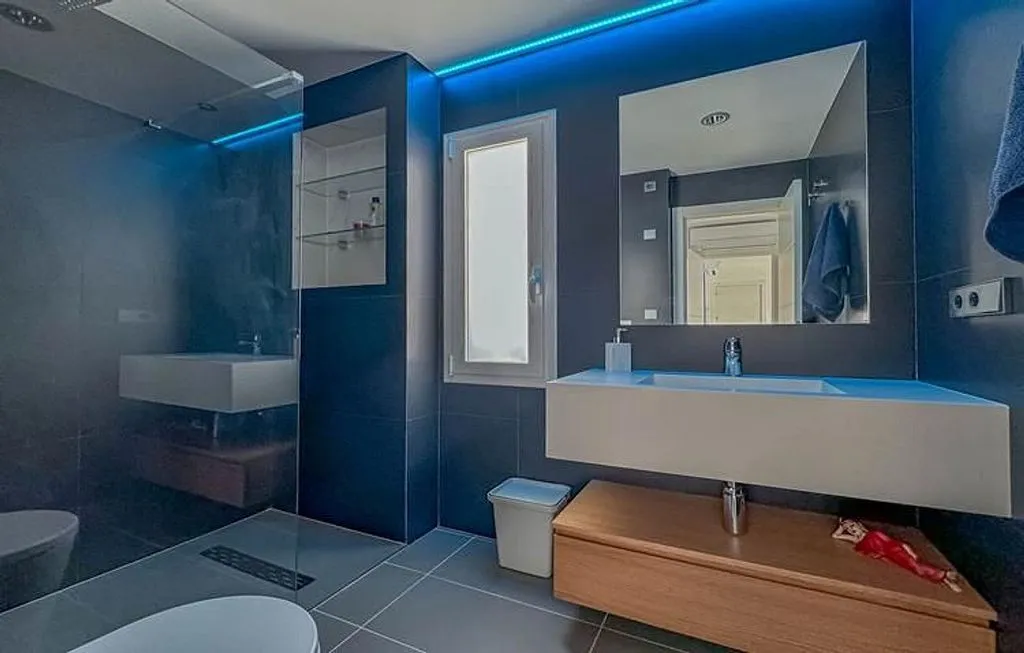 Salles de bain - Villa with Pool and Terrace in Altea la Vella