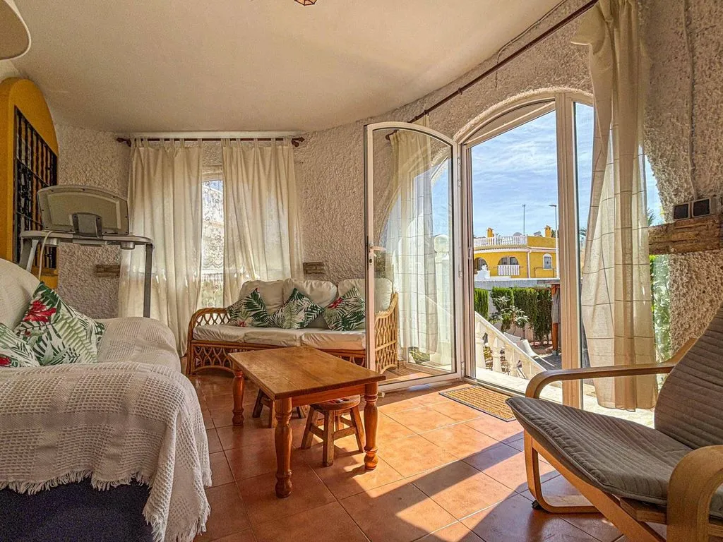 Elutuba - Luxury Semidetached House with Pool in Gran Alacant