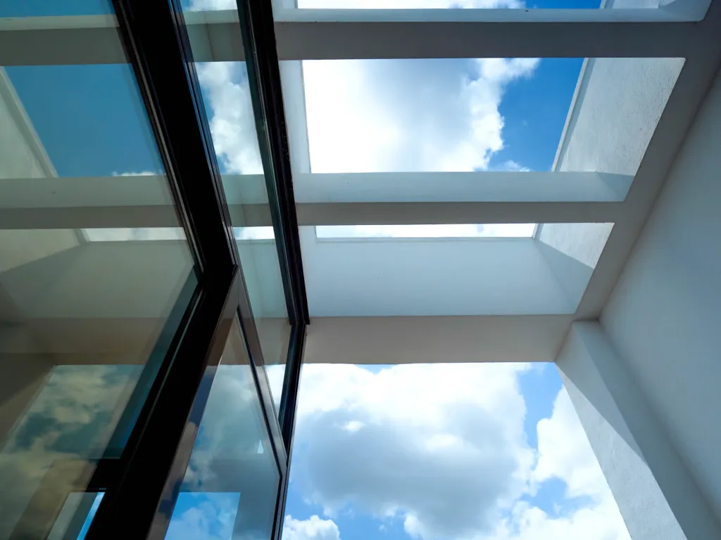 Pièces - Architect-Designed House with Studio in Almoradí