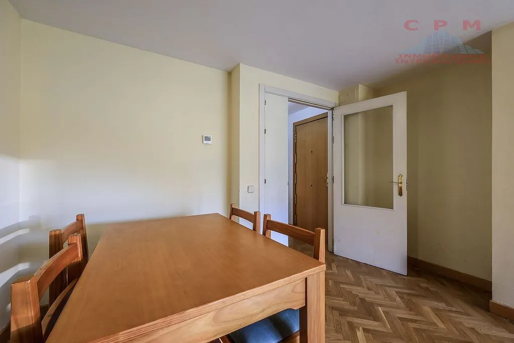 Söögituba - Furnished Apartment with Pool in Adelfas