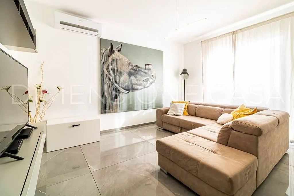 Elutuba - Restored Villa with Garden in Carpi