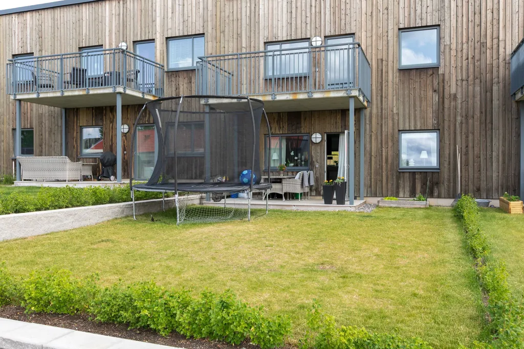 Aed - Modern Flat with Sea View on Bintjevägen