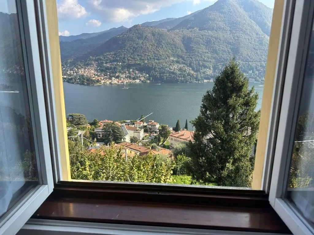 Pièces - Luxury Lake View Apartment in Moltrasio