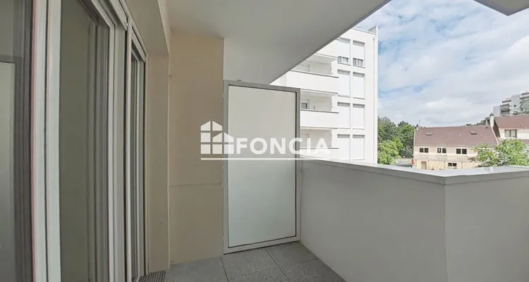 2-room apartment in Villepinte