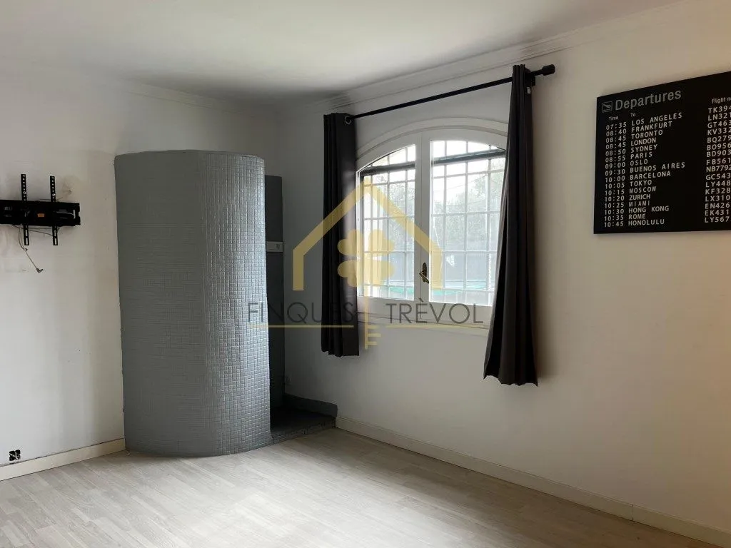Utility Room - Luxury House with Pool in La Garriga