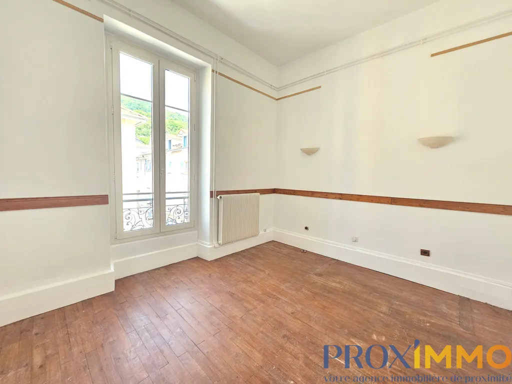 Stanze - Flat with Garage near Station in Nice