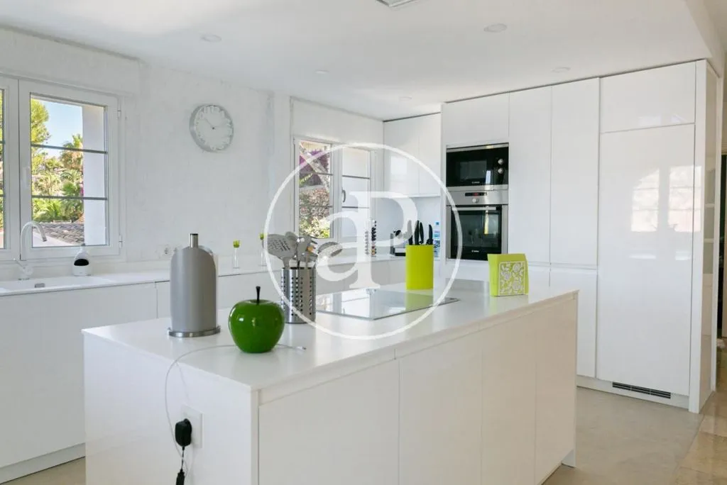 Cuisine - Mediterranean Villa with Sea Views in Camp de Mar