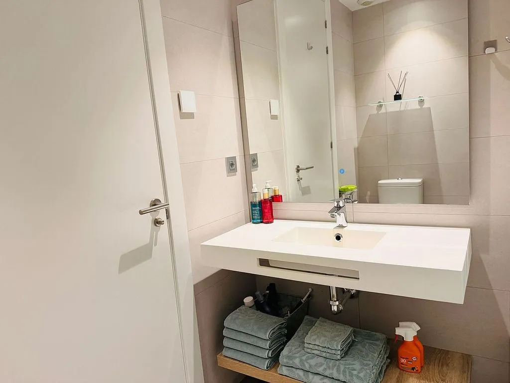 Vannitoad - Contemporary Flat with Sea View in Estepona