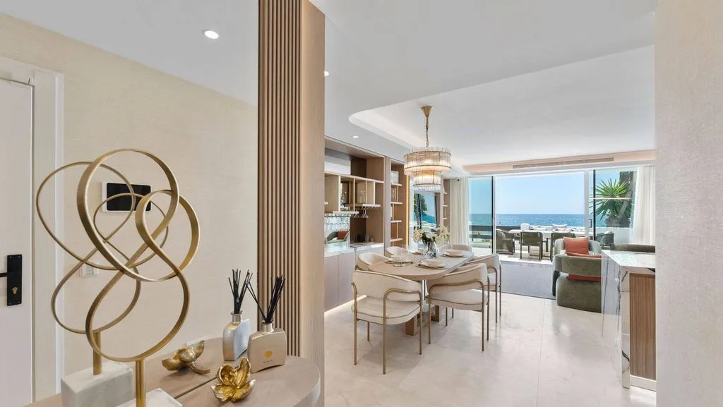Salle à manger - Luxury Beachfront Apartment in Puente Romano, Marbella