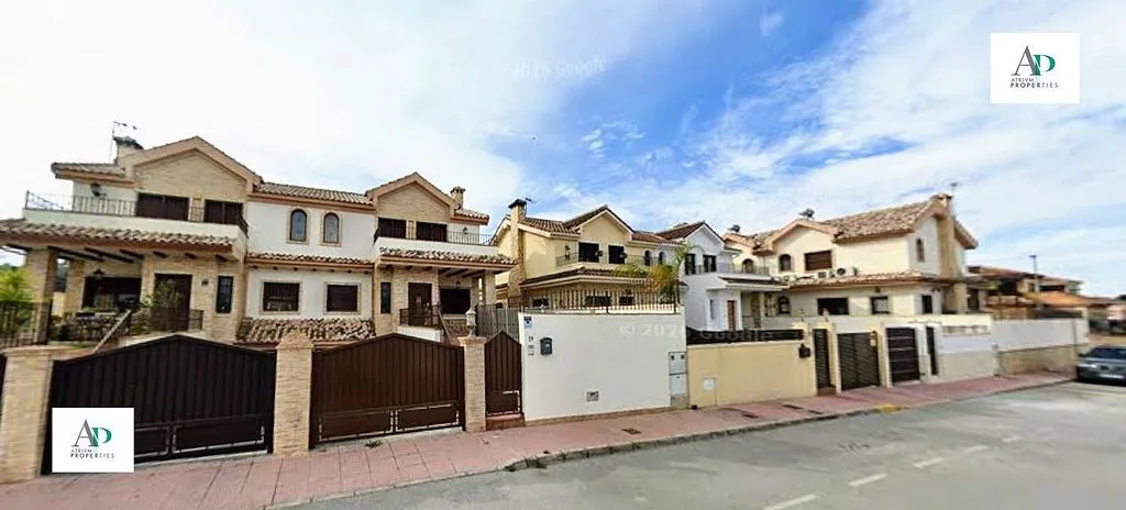 Välivaade - Semi-Detached Villa with Pool in Bigastro