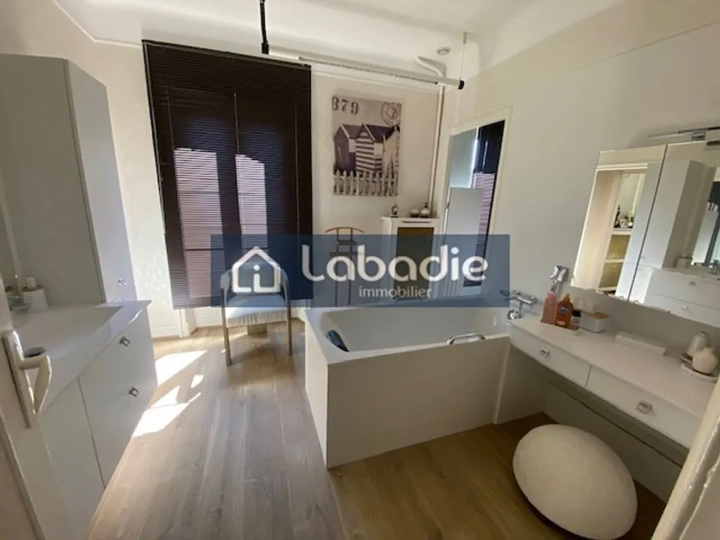 Vannitoad - Luxury House with Pool in Vire
