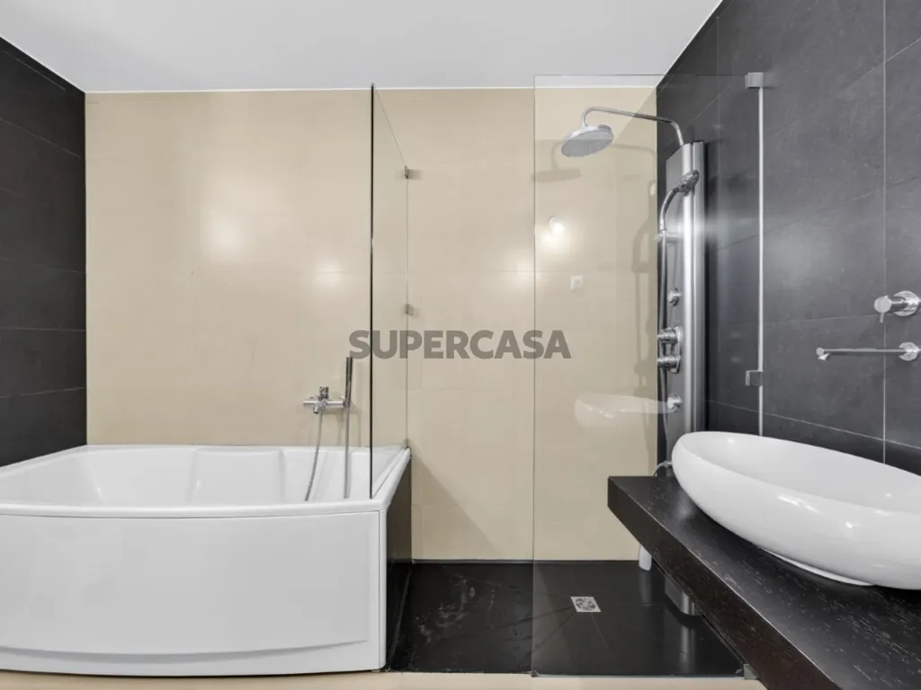 Badezimmer - Modern Villa with Industrial Design in Assafora
