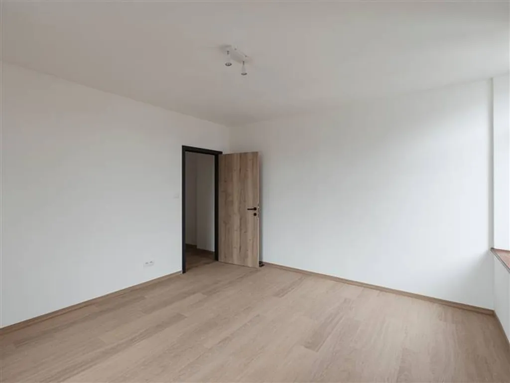 other_room