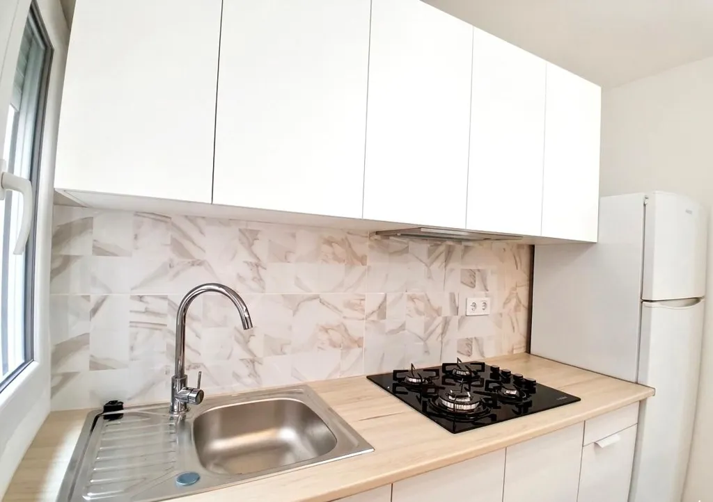 Cuisine - Reform Apartment with Balcony in Torrevieja