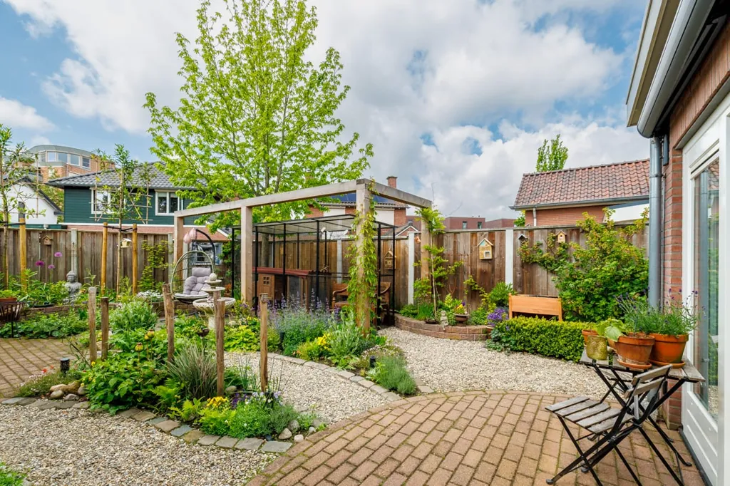 Jardin - Detached House with Garden in Almelo