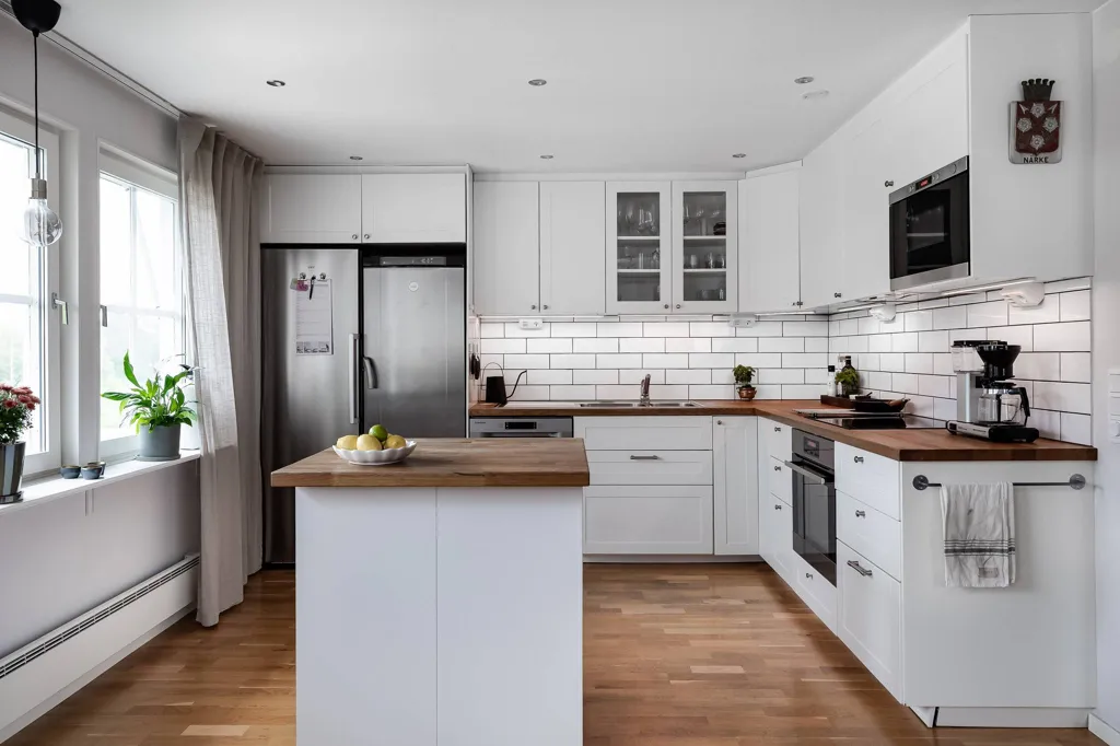 Köök - Stylish Duplex with Garden in Hovsta
