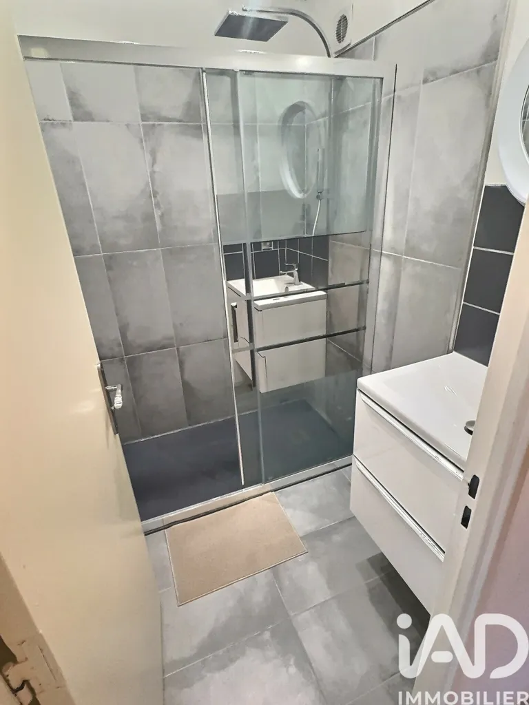 Vannitoad - Meubled Studio with City Centre Access in Toulon
