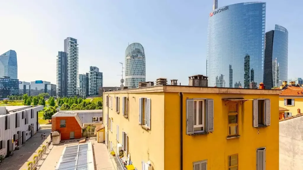 Terrass - Open-Plan Loft in Isola, Milan