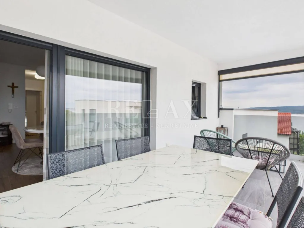Balcon - Two Apartments with Sea View in Crikvenica