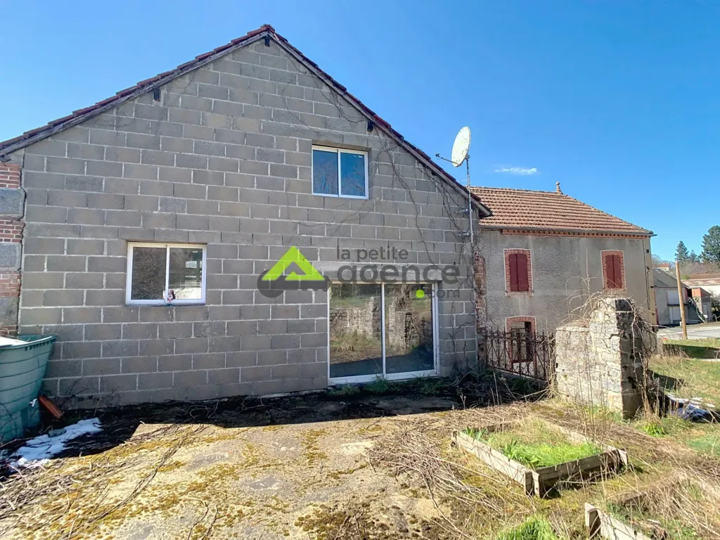 Jardin - Ensemble Immobilier à Rénover avec Terrasse à Aubusson